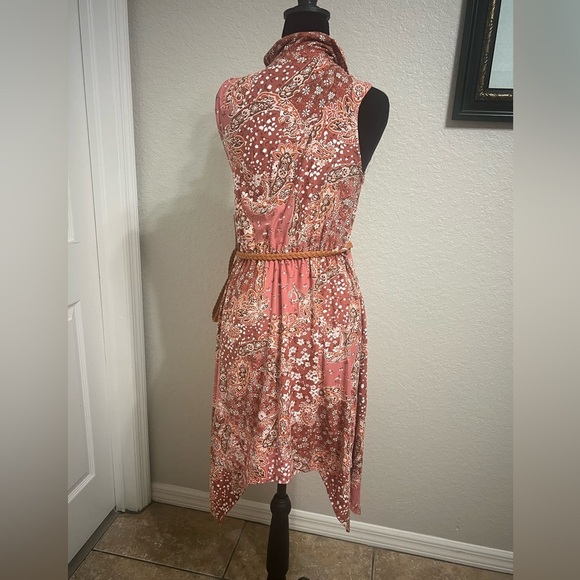 No Boundaries Pink and White Sleeveless Sundress - Picture 3 of 4